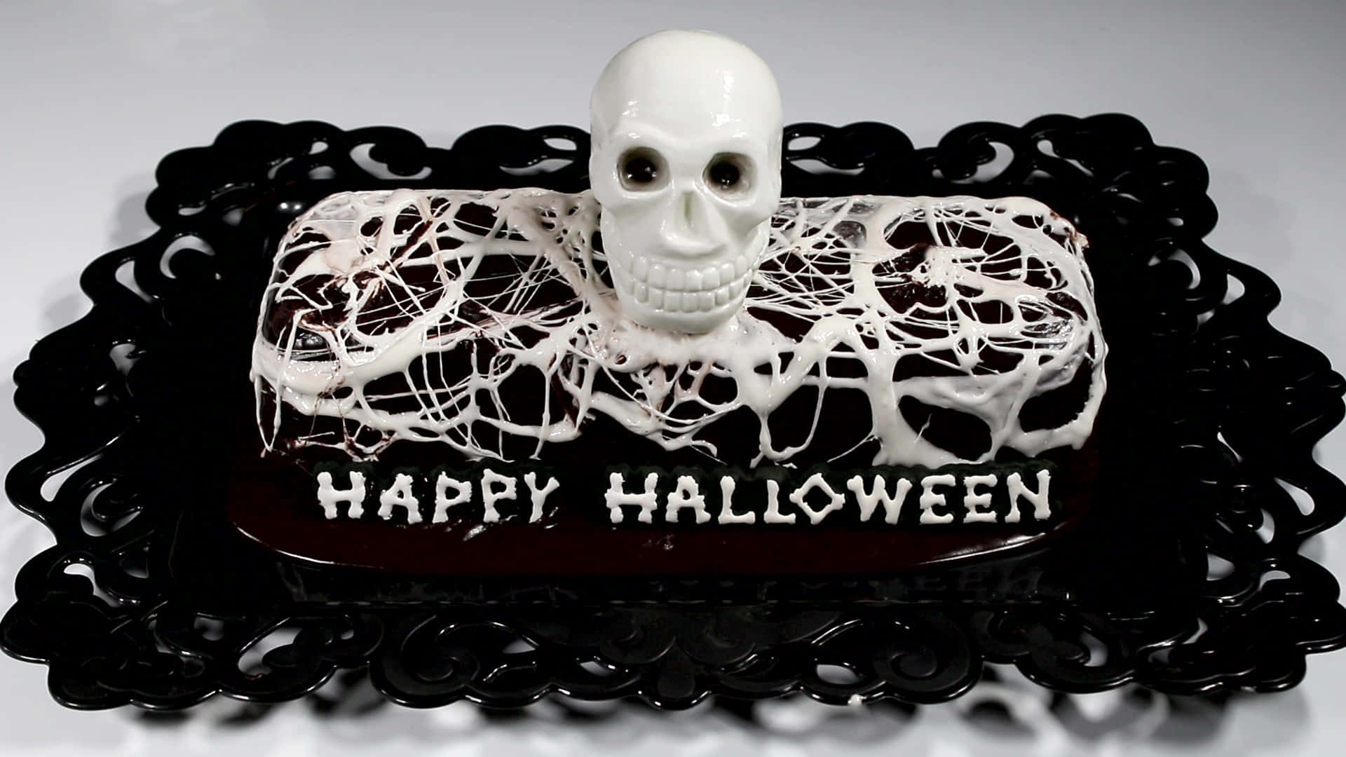 Celebrate Halloween With A Deliciously Spooky Cake! Wallpaper