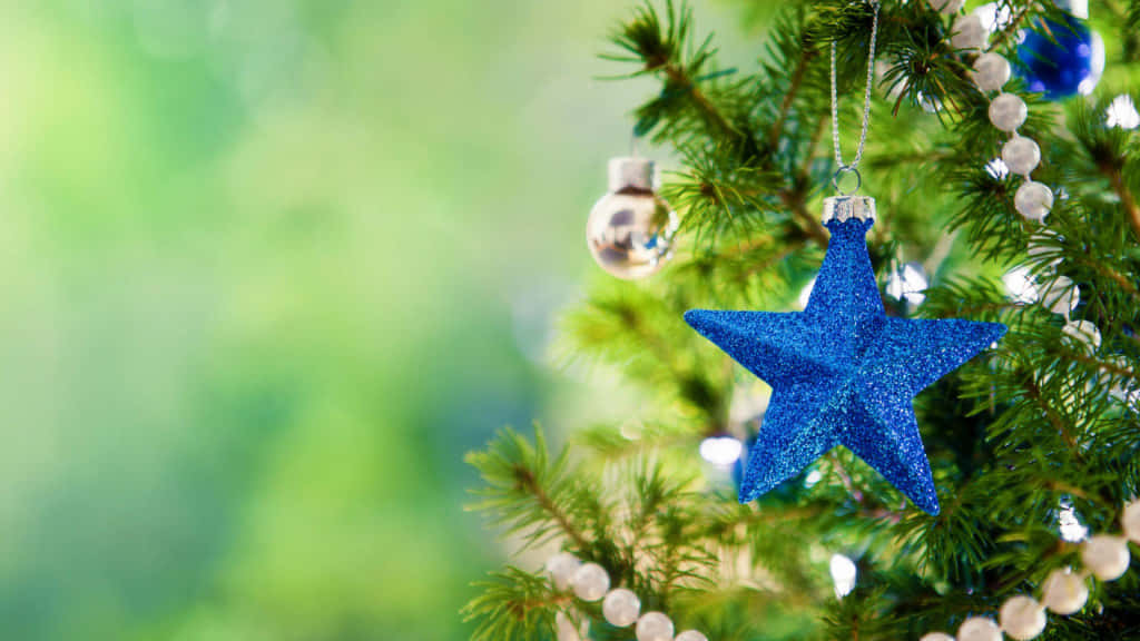 Celebrate This Holiday Season With A Beautiful Christmas Star Wallpaper