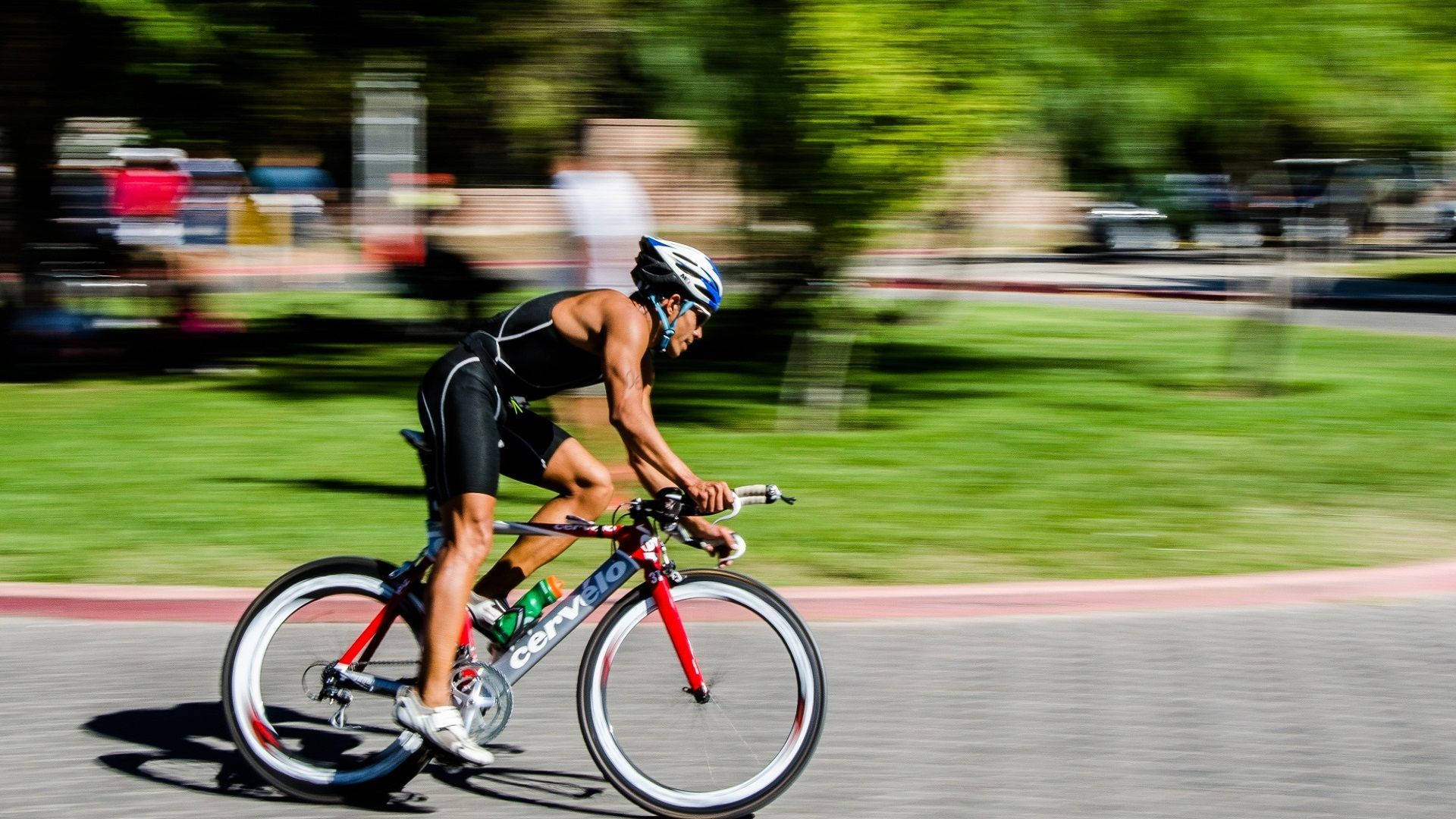 Cervelo Road Bike High Speed Ride Wallpaper