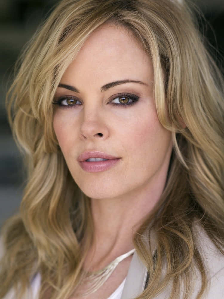 Chandra West Stunning In A Photoshoot Wallpaper