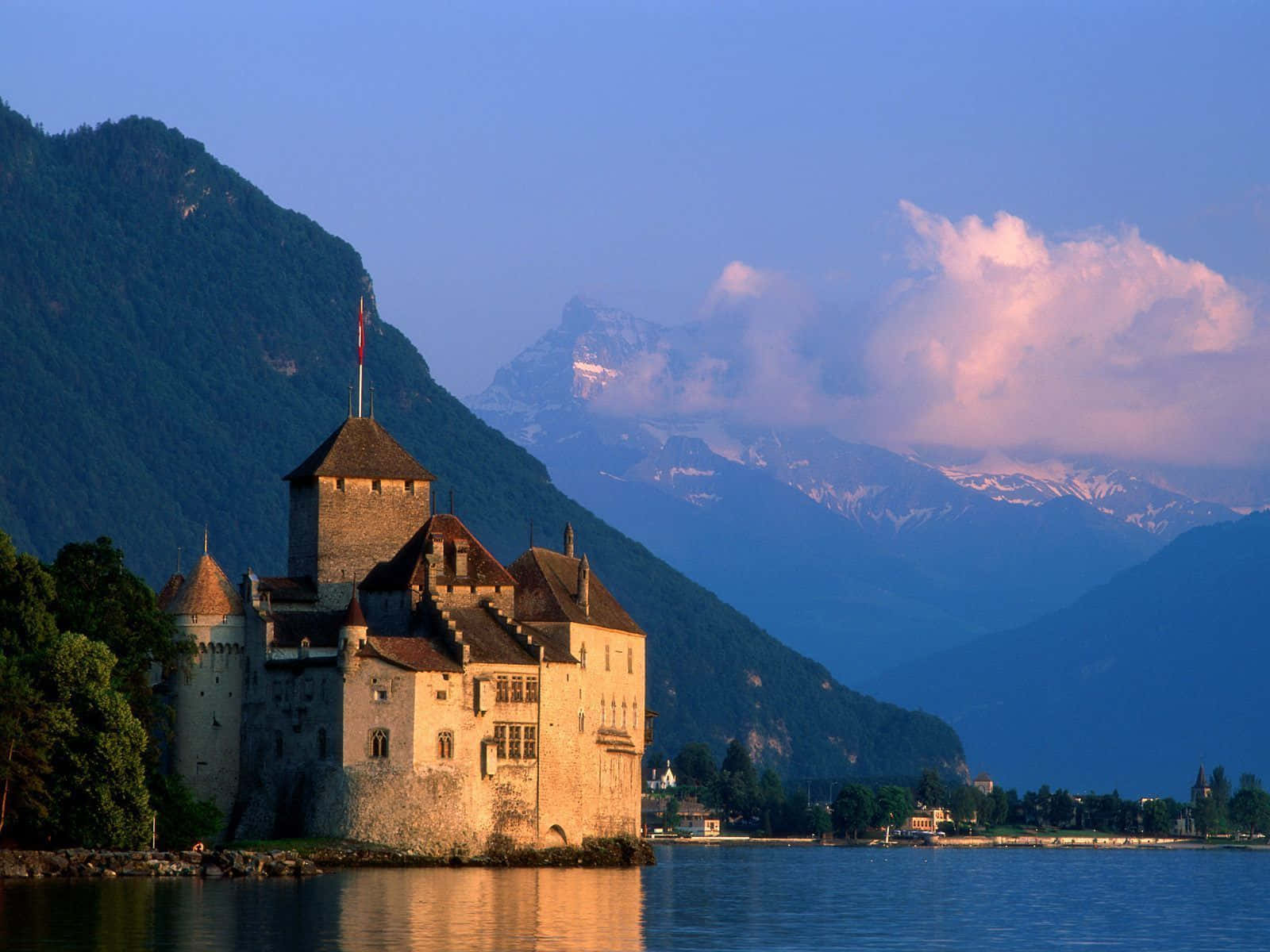 Chateaude Chillon Sunset Lake Geneva Wallpaper