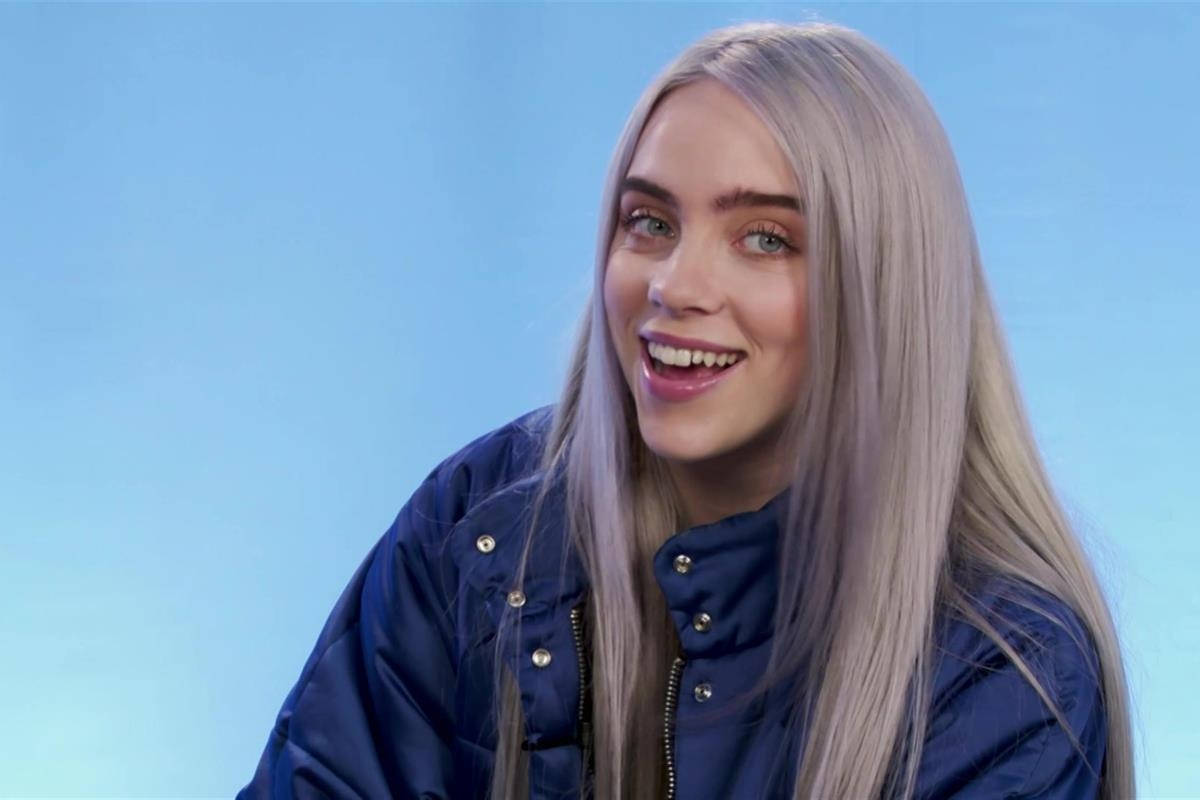 Check Out Billie Eilish's Unique And Stylish Look At The 2019 Music Awards Wallpaper