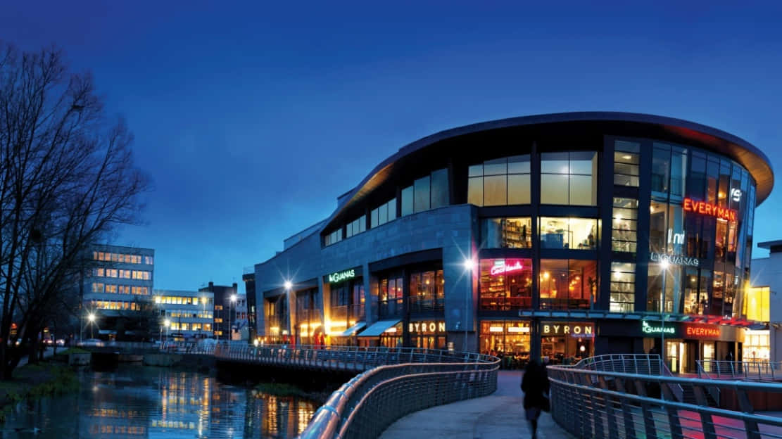 Chelmsford Riverside Dusk Scene Wallpaper