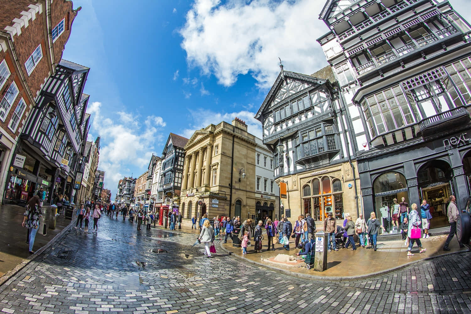 Chester City Centre Bustling Street Scene Wallpaper