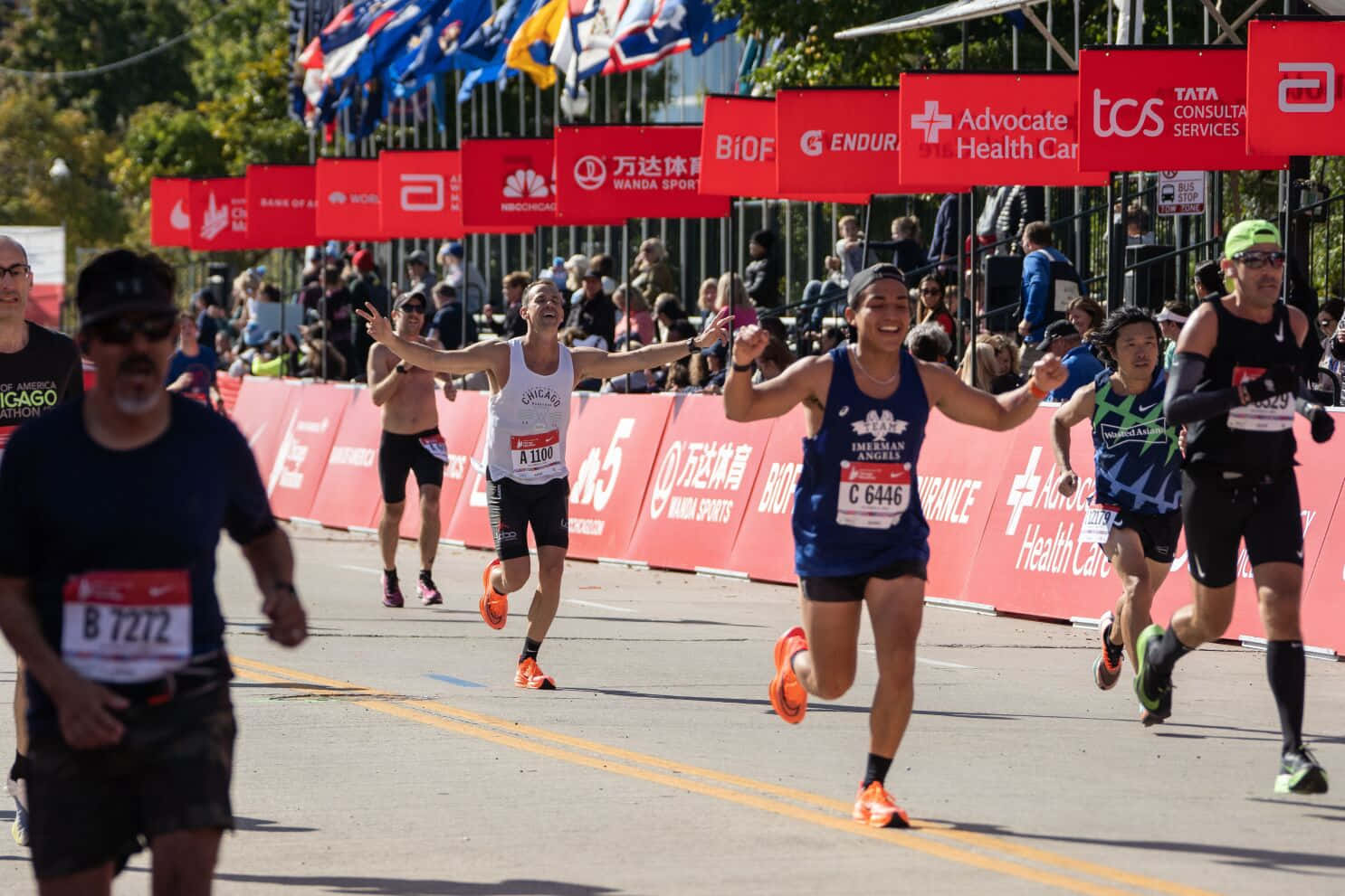 Chicago Marathon Finish Line Joy Wallpaper