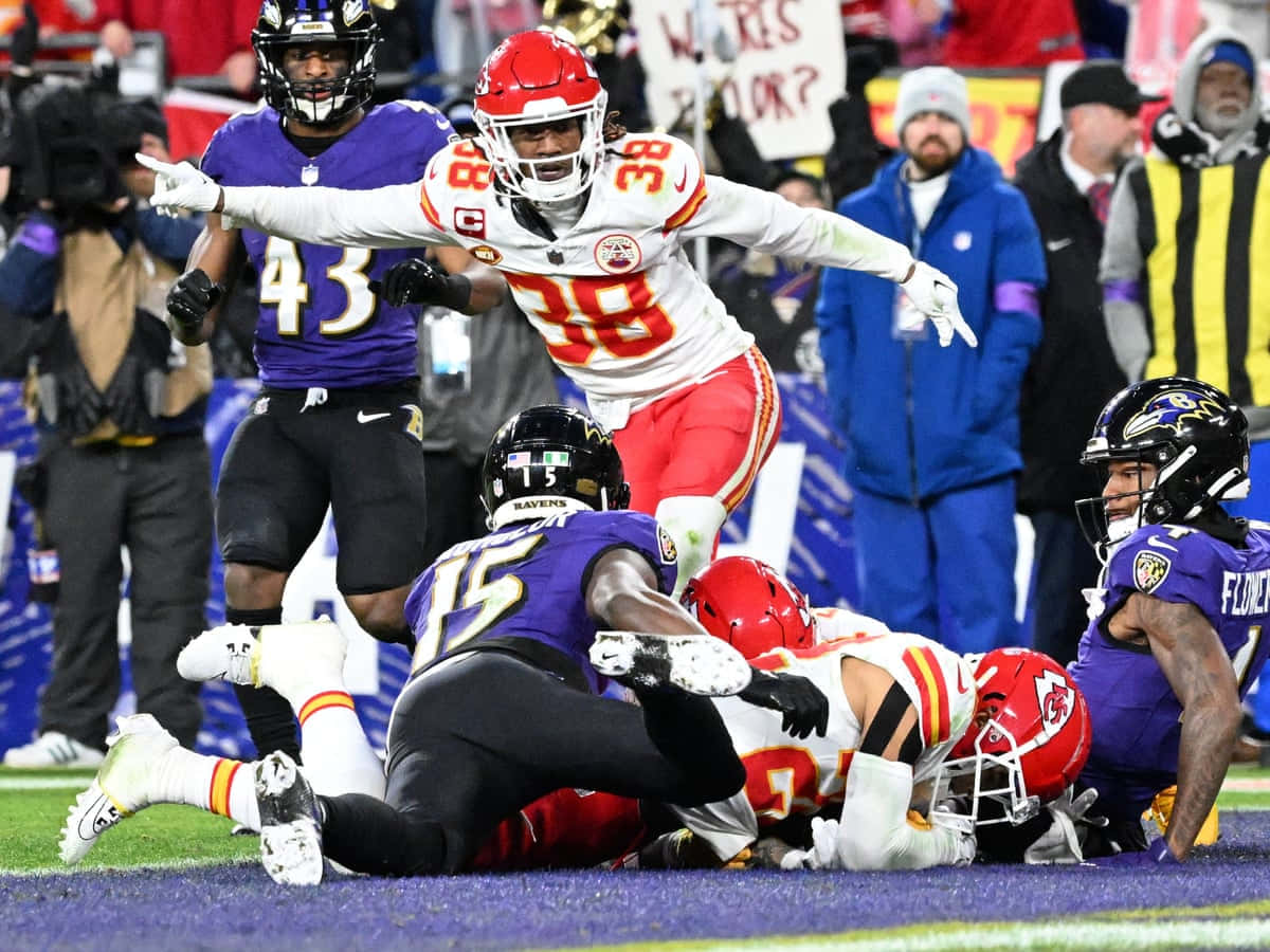 Chiefsvs Ravens Defensive Play Wallpaper