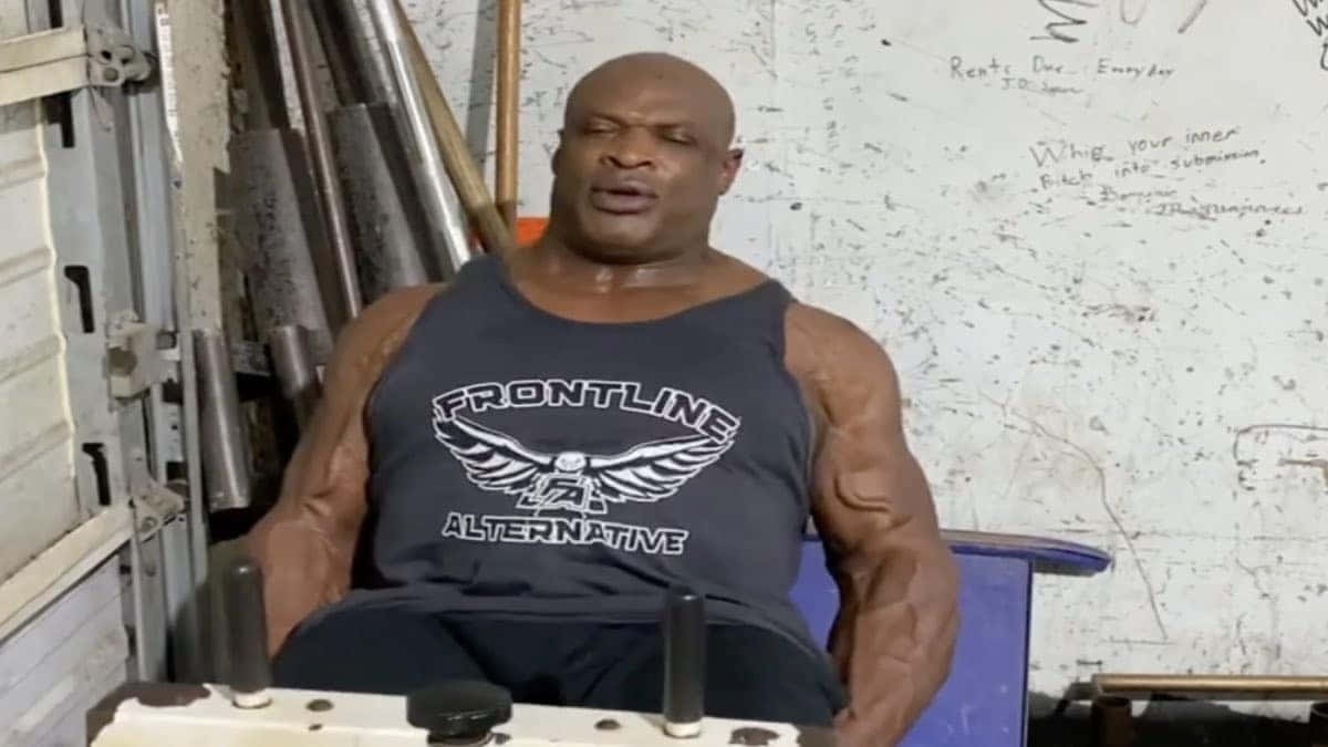 Chillin' Ronnie Coleman Wallpaper