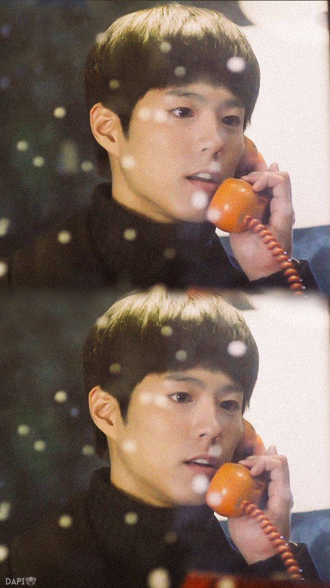 Choi Taek In A Phone Booth - Scene From Reply 1988 Wallpaper