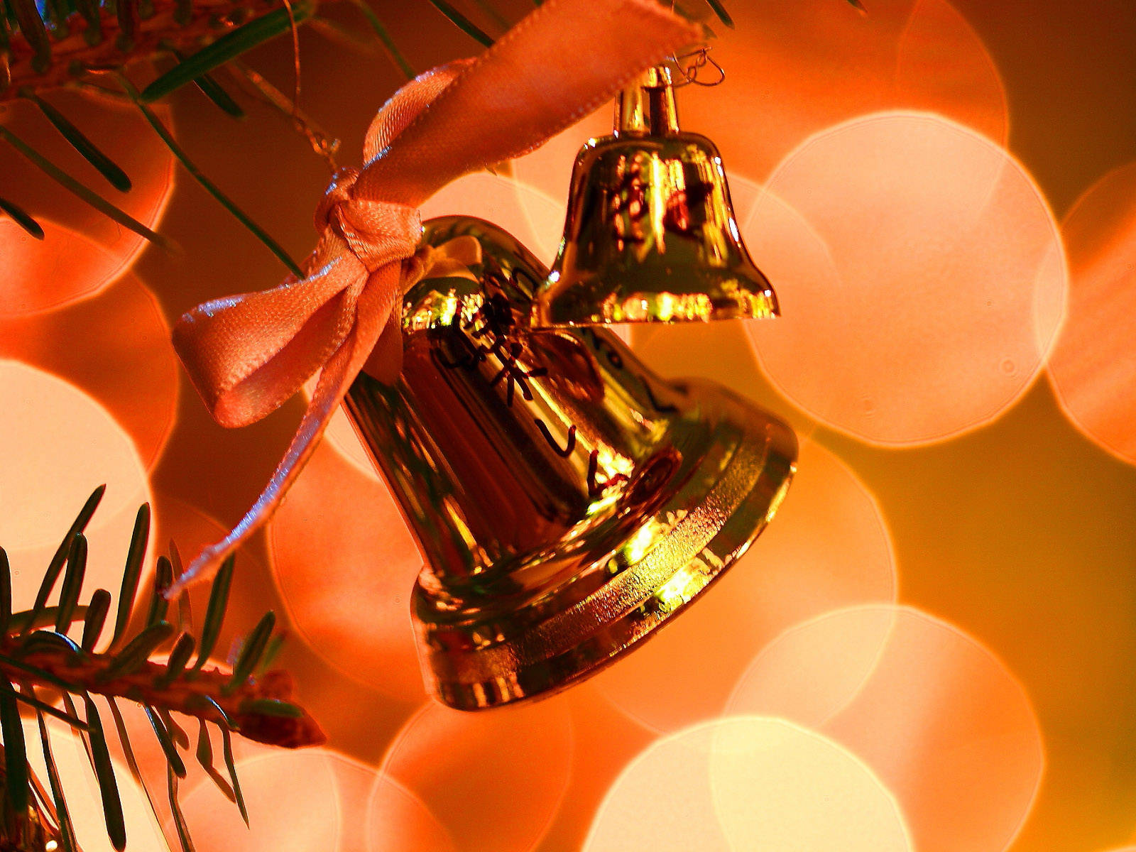 Christmas Bell Peach Sparkles Wallpaper