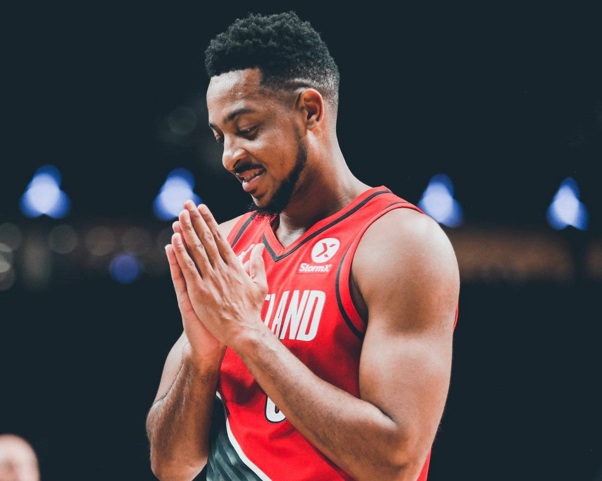 Cj Mccollum Praying Gesture Wallpaper