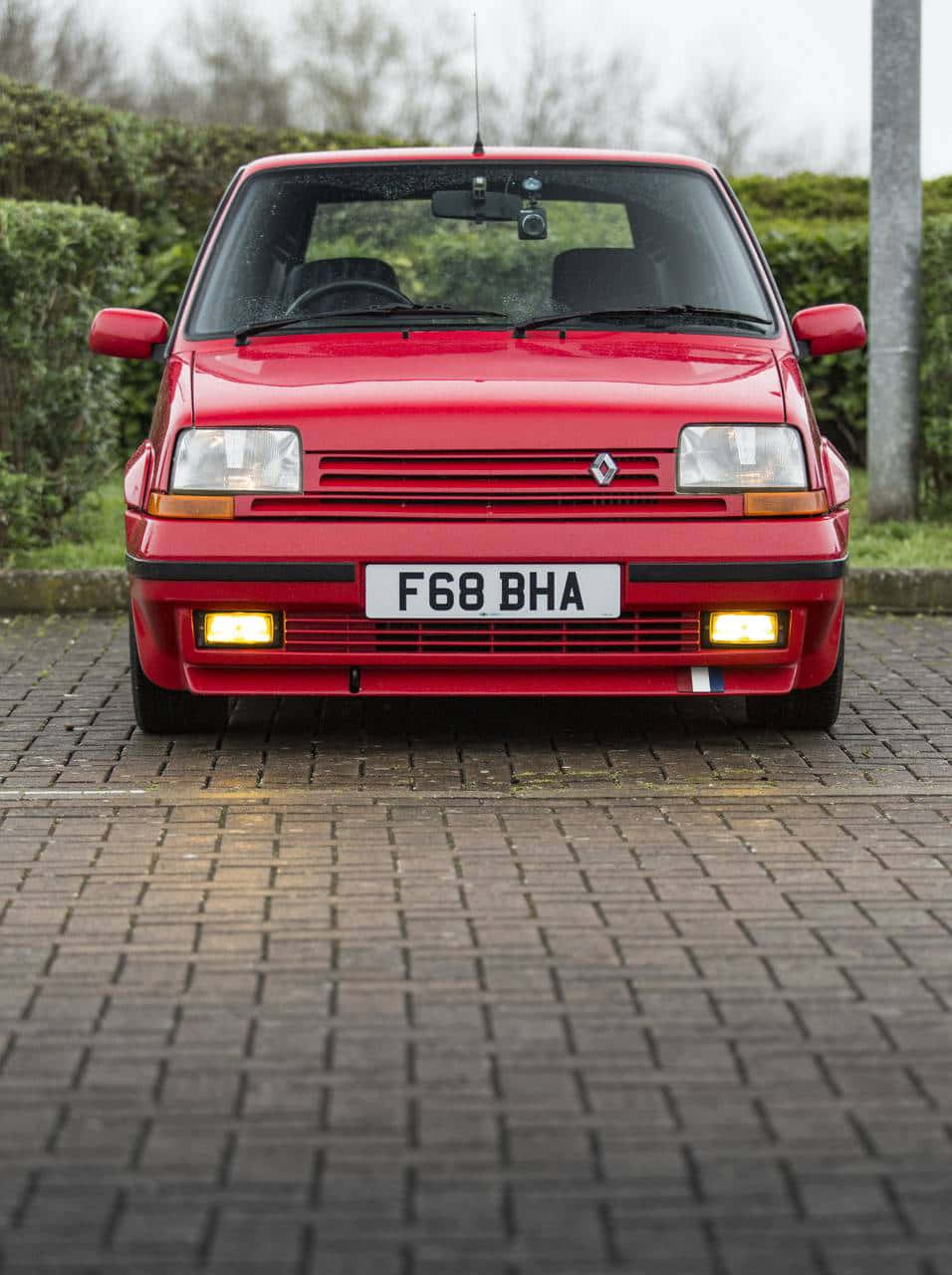 Classic Renault 5 Turbo In Ultimate Performance Wallpaper