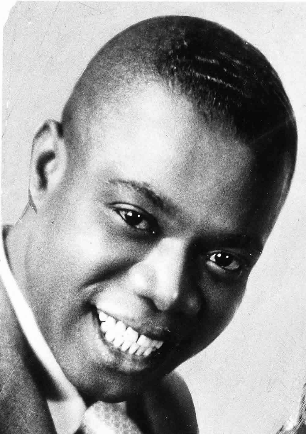 Close-up Photo Louis Armstrong Wallpaper