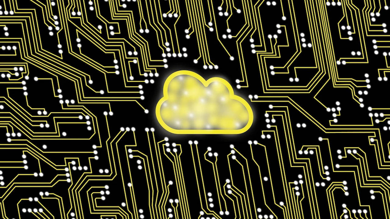 Cloud Storage Symbol On A Digital Circuit Board Wallpaper