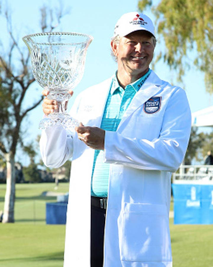 Coat And Trophy Of Retief Goosen Wallpaper