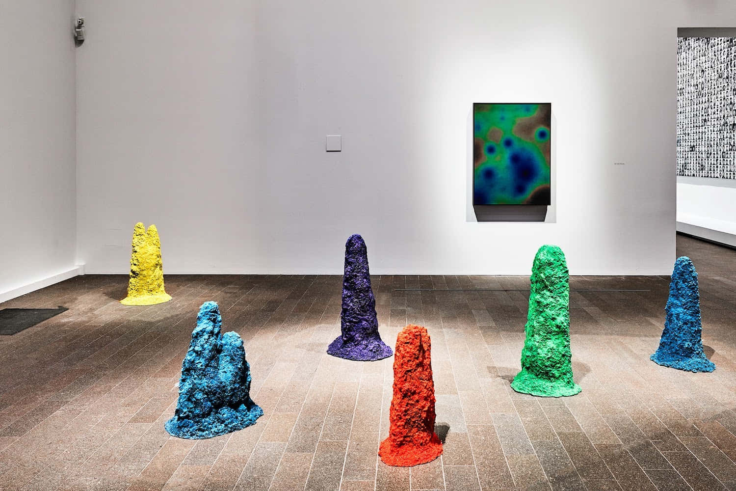 Colorful Sculptures Modern Art Gallery Wallpaper