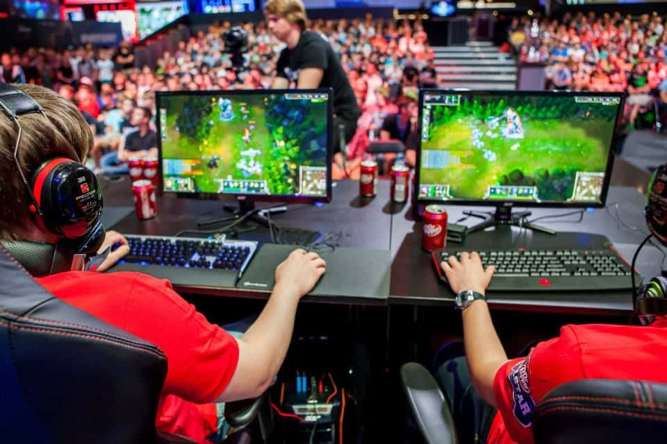 Competing At The Highest Level: A Look Into The World Of Esports!