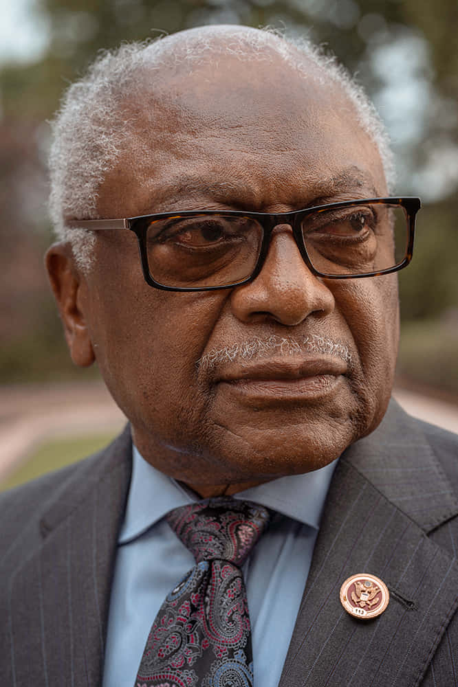 Congressman Jim Clyburn Sporting Fashionable Colored Glasses. Wallpaper