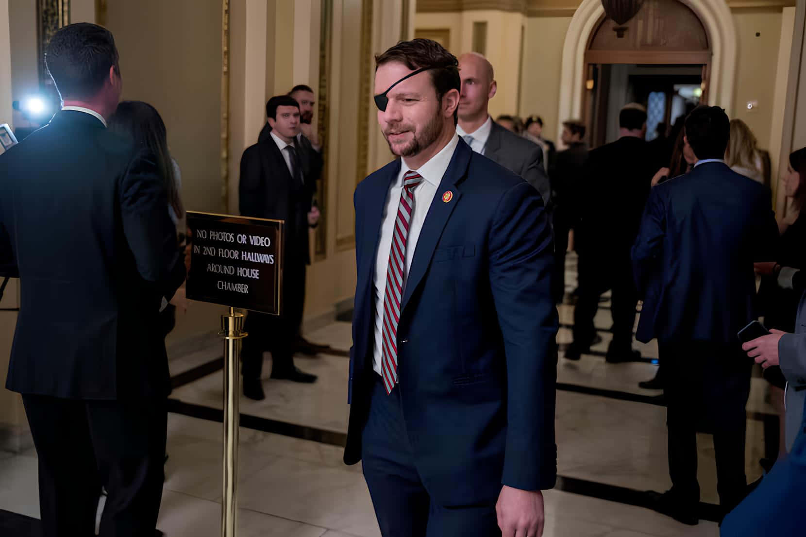 Congressman_ Walking_ Past_ No_ Photos_ Sign Wallpaper