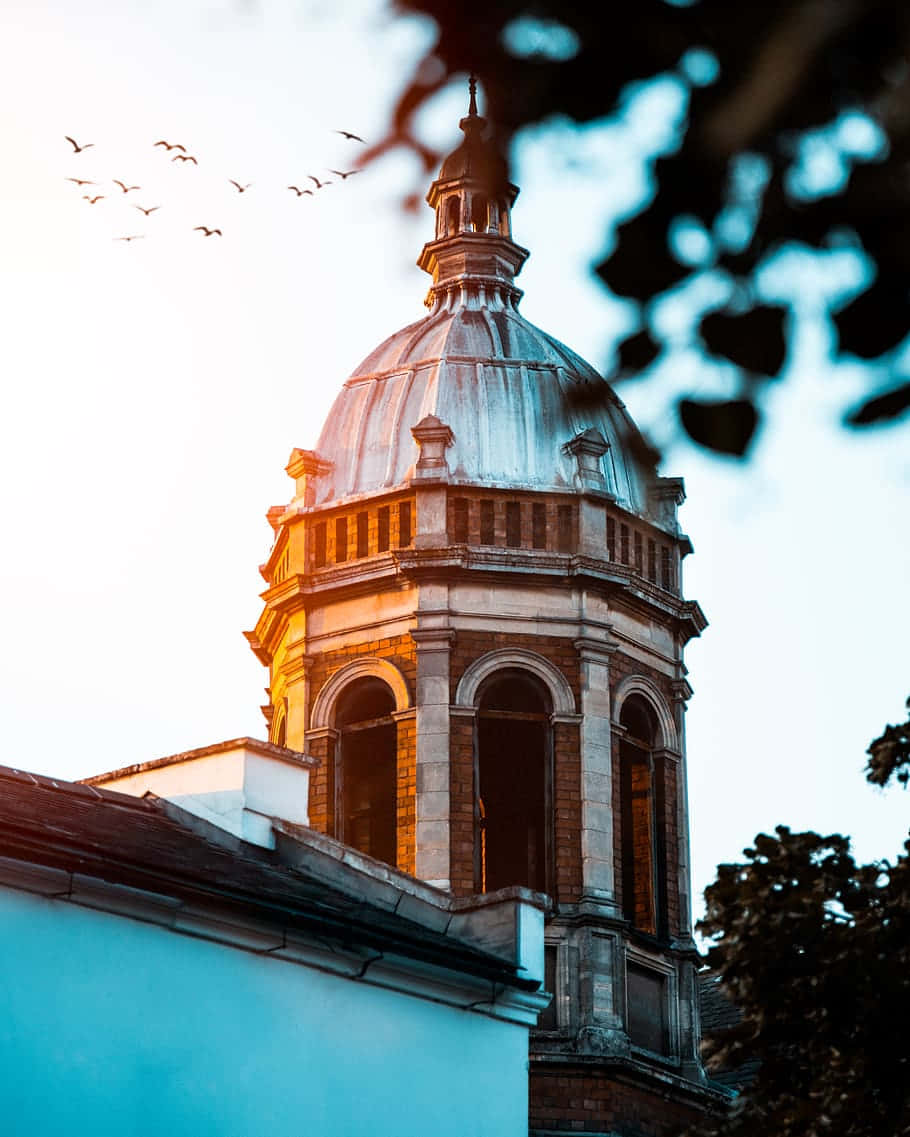 Coventry Historic Dome At Dusk Wallpaper