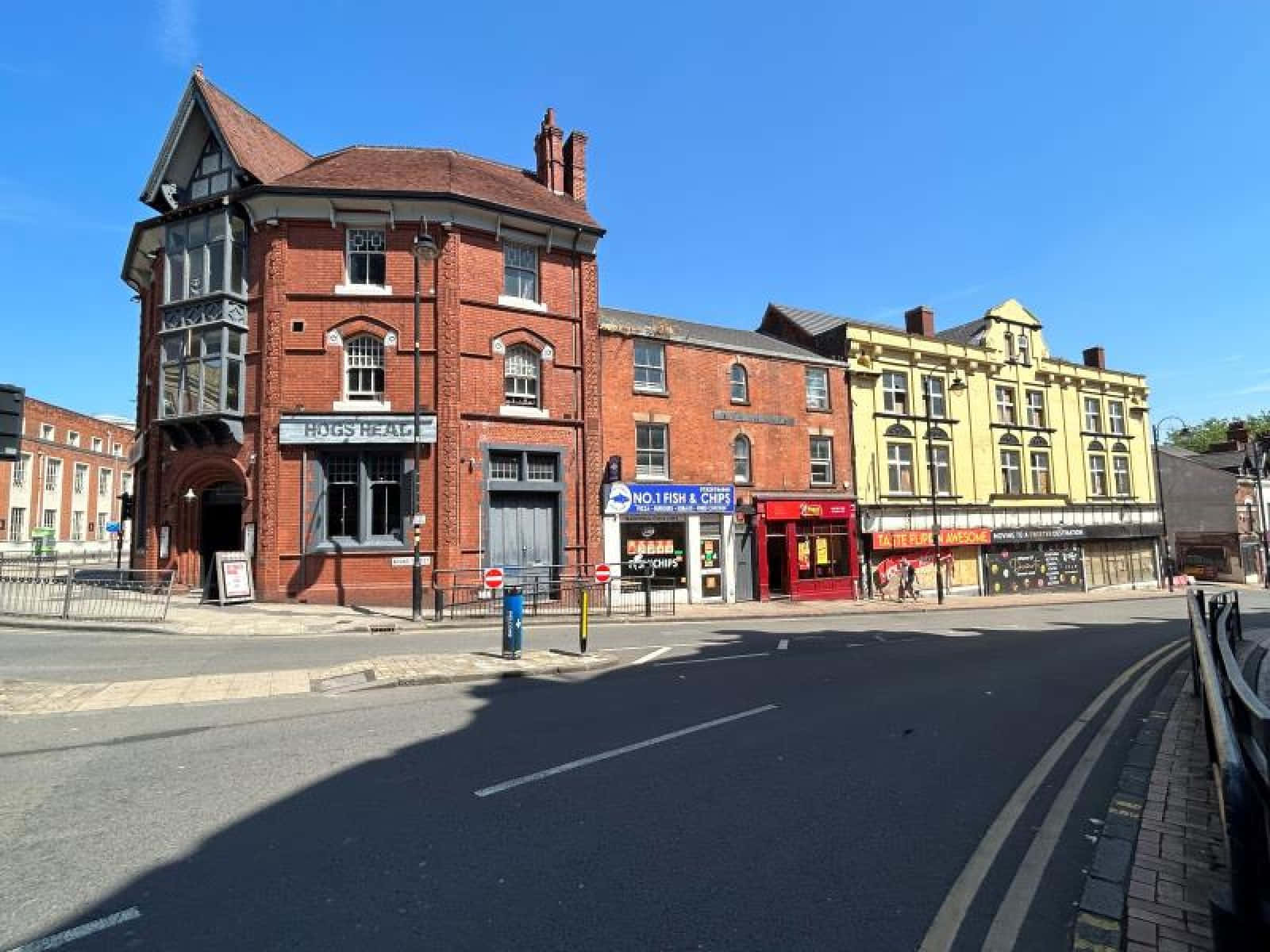 Coventry Street Scenewith Historic Building Wallpaper