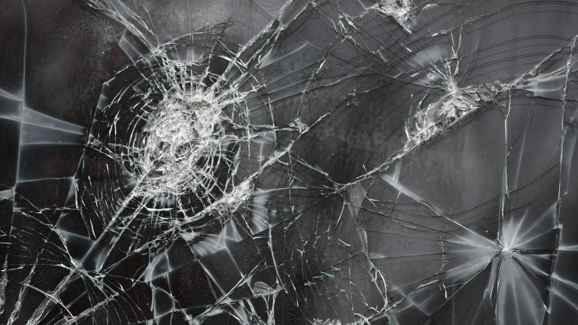 Cracked Computer Screen Multiple Cracks Wallpaper