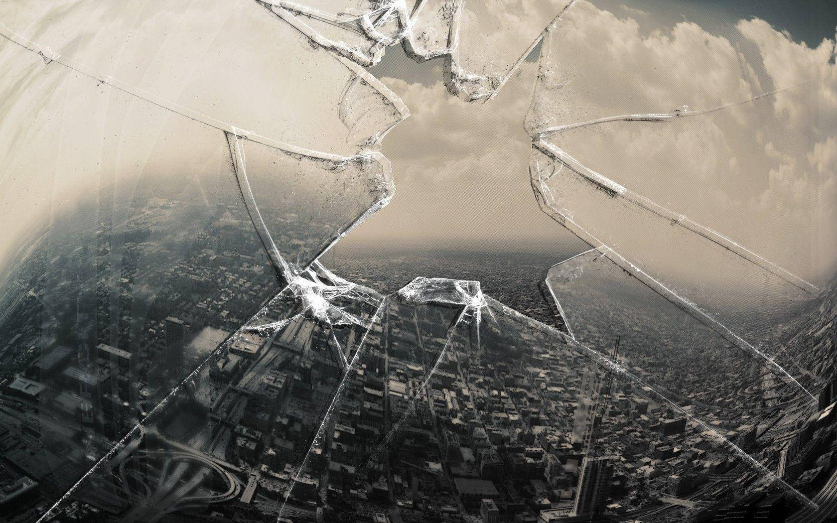 Cracked Computer Screen Skyline Glass Wallpaper