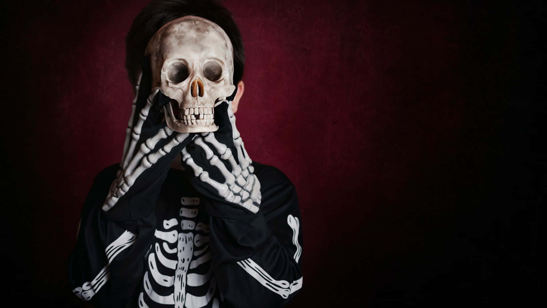 Creepy And Creative Skeleton Costumes For A Scare-filled Halloween Wallpaper