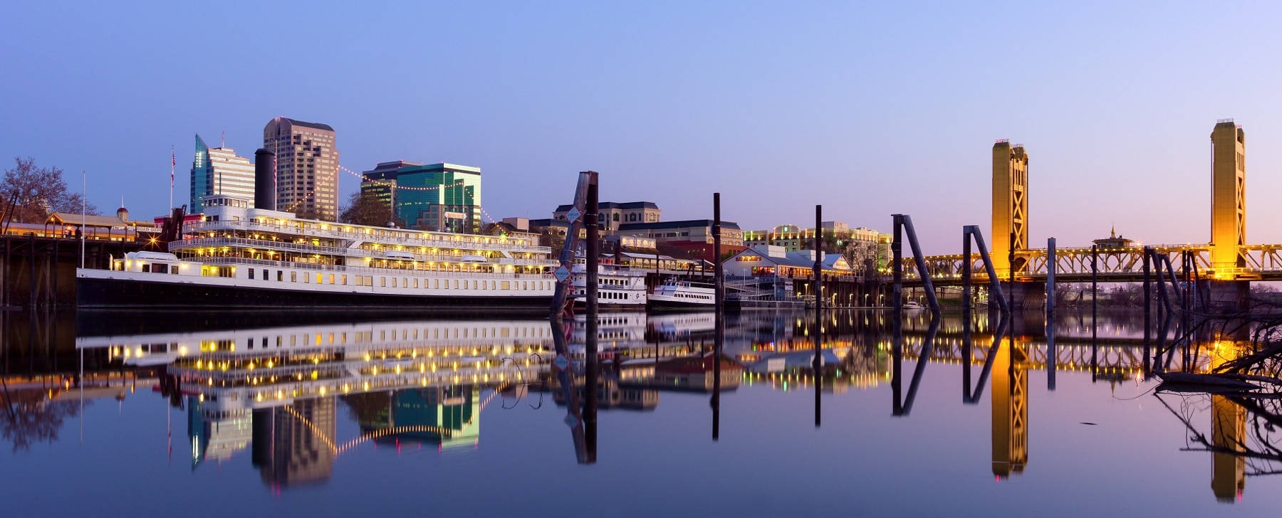 Cruise Ship At Sacramento River Wallpaper