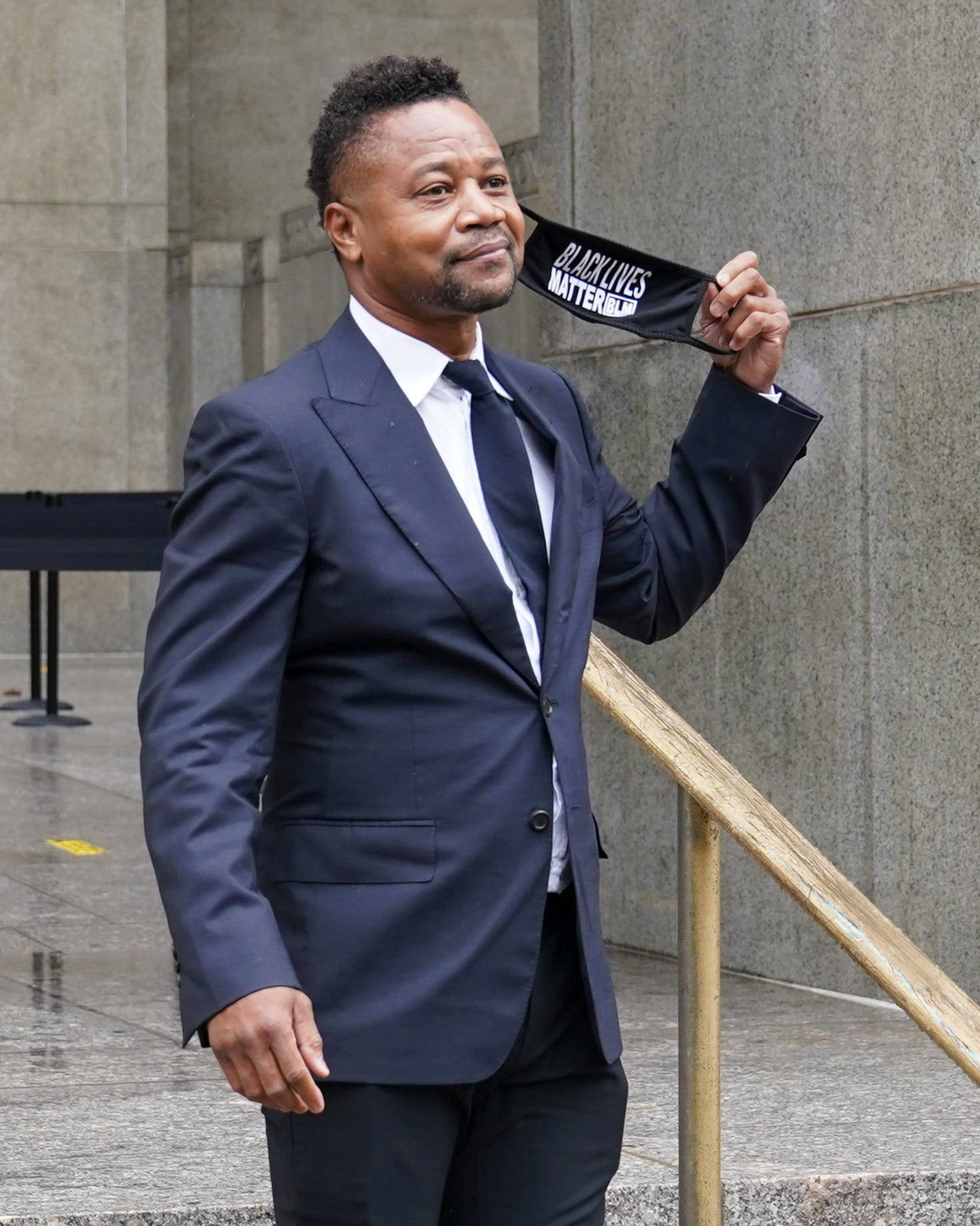 Cuba Gooding Jr Showing Solidarity For The Black Lives Matter Movement Wallpaper