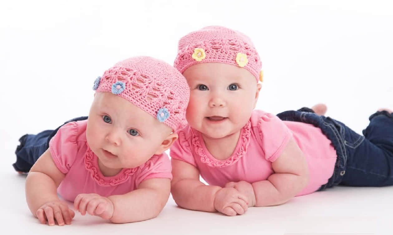 Cute Babies 1260 X 756 Wallpaper Wallpaper