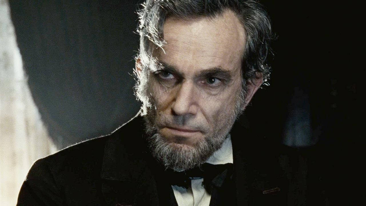 Daniel Day-lewis In Lincoln Costume Wallpaper