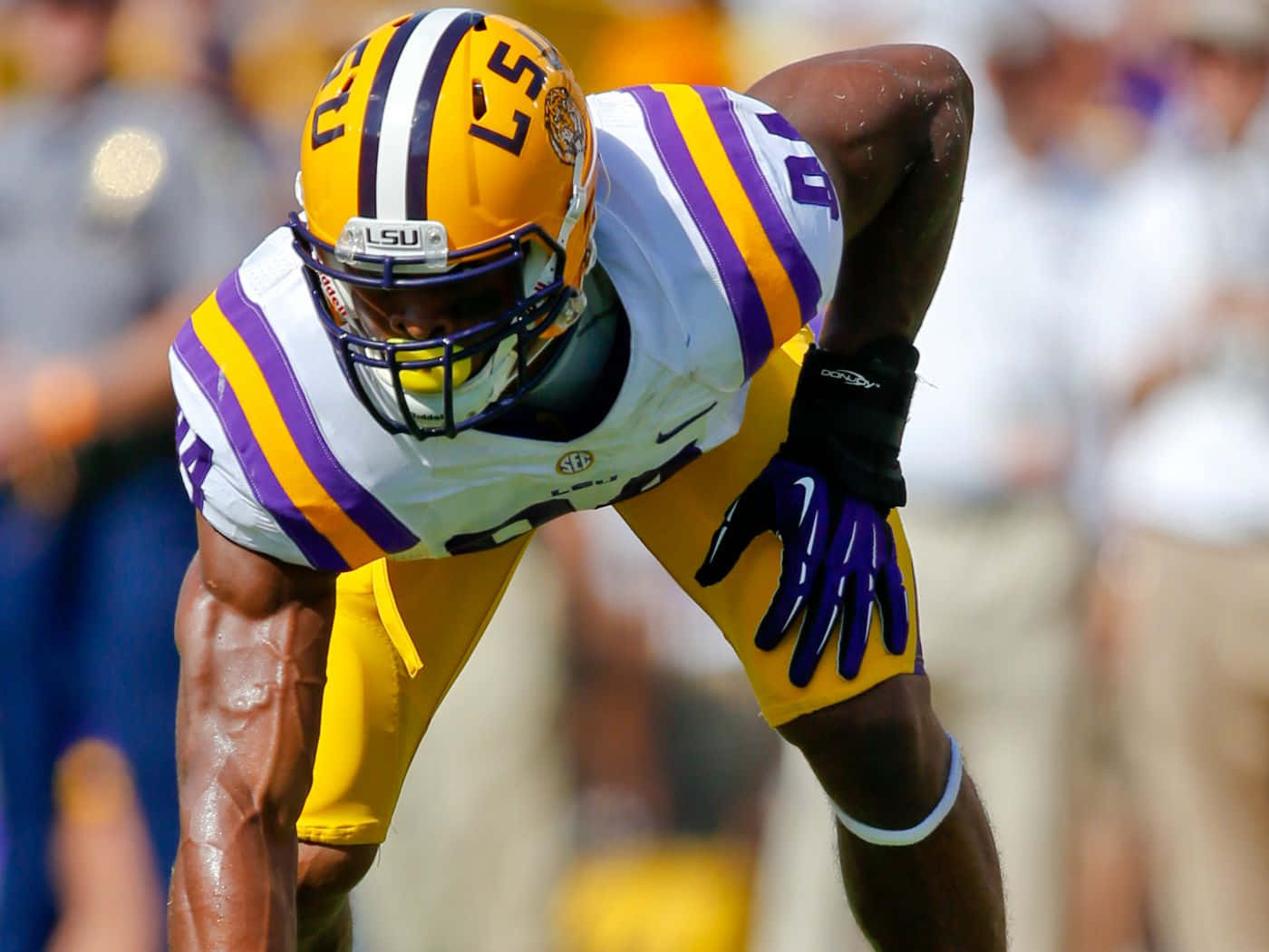 Danielle Hunter Lsu Tigers Vs. Sam Houston State Bearkats Wallpaper