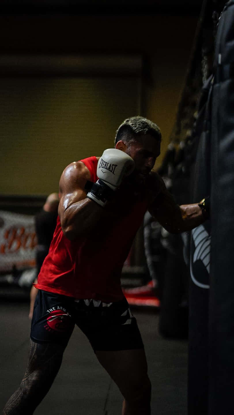 Dark Aesthetic Brad Tavares In The Gym Wallpaper