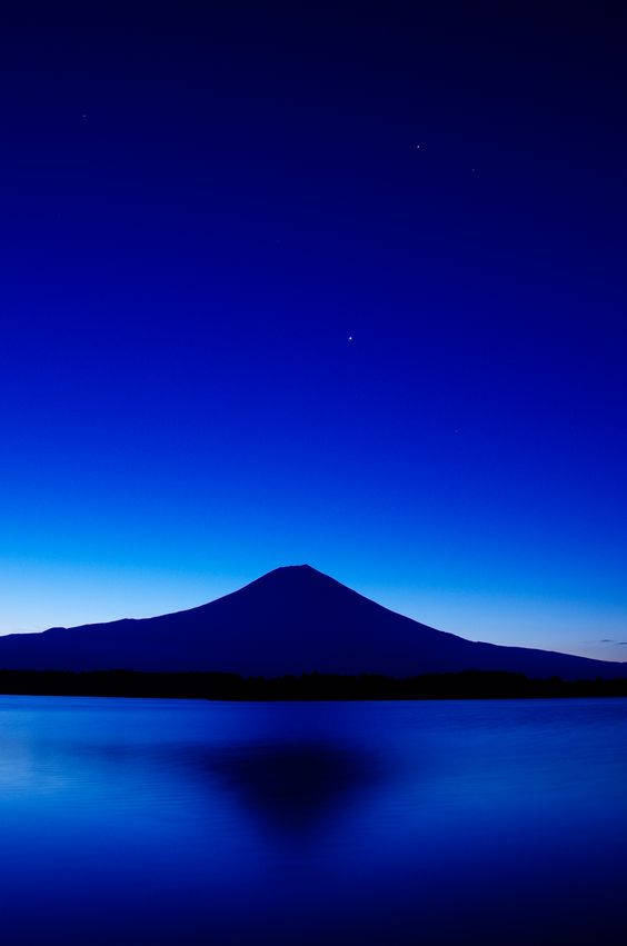 Dark Blue Aesthetic Tumblr Mountain View Wallpaper