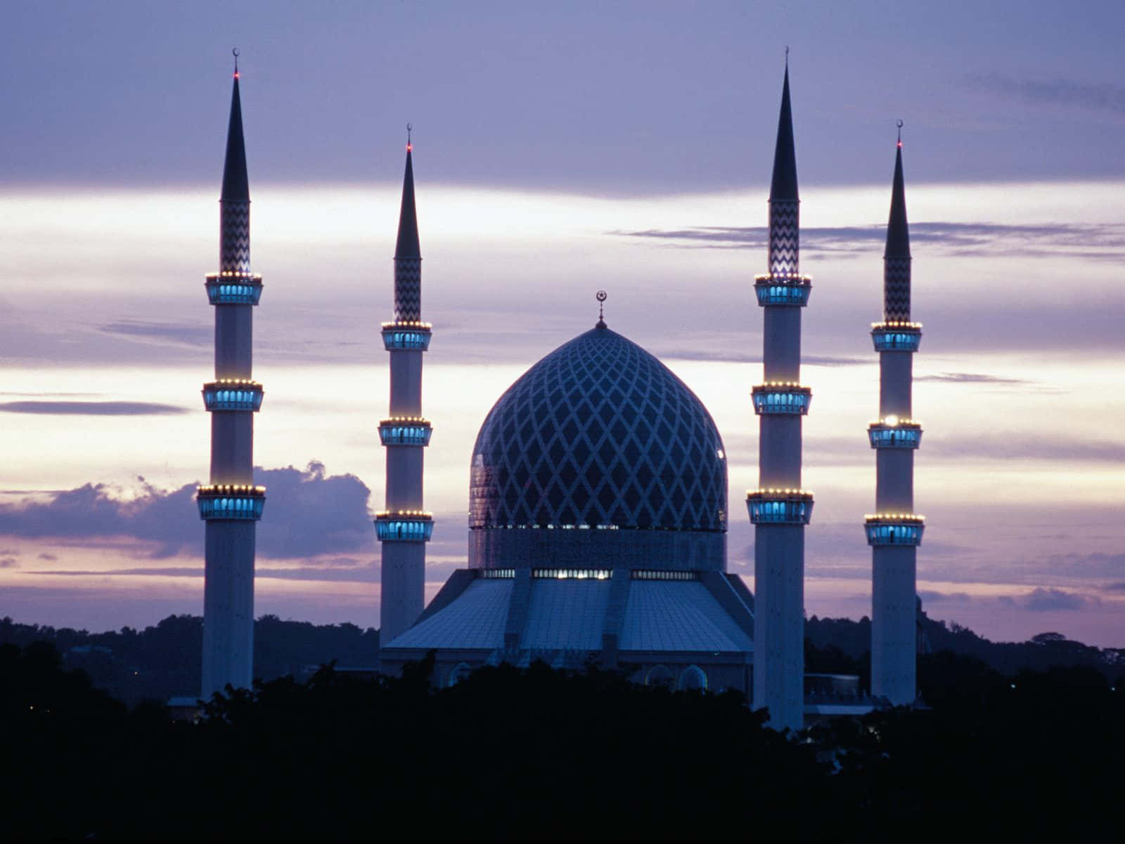 Dark Period In Shah Mosque Wallpaper