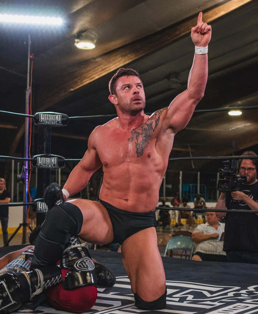 Davey Richards Ring Pointing Upwards Wallpaper