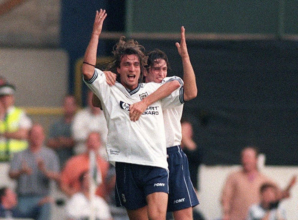 David Ginola Celebrating Football Photography Wallpaper