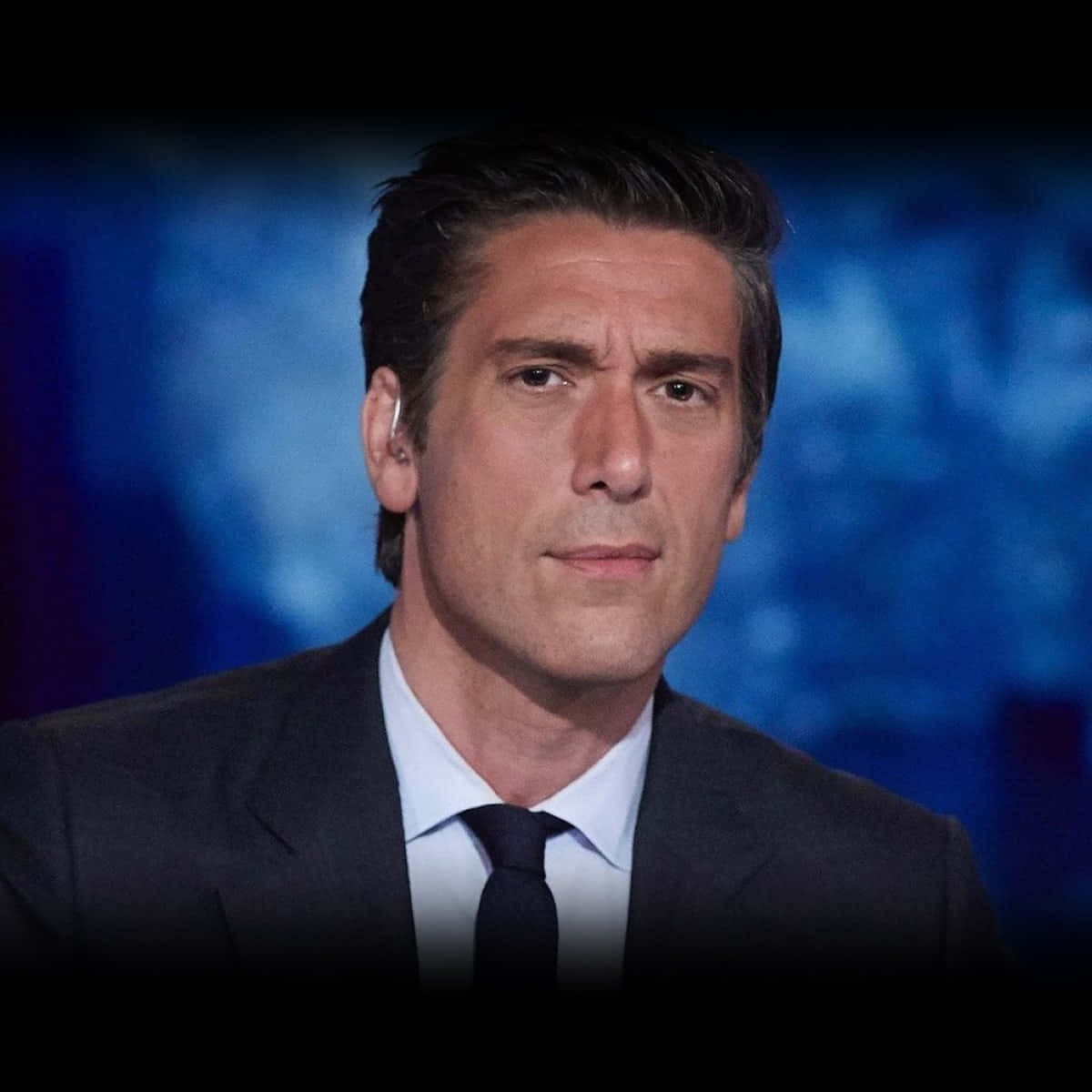 David Muir Headshot Wallpaper