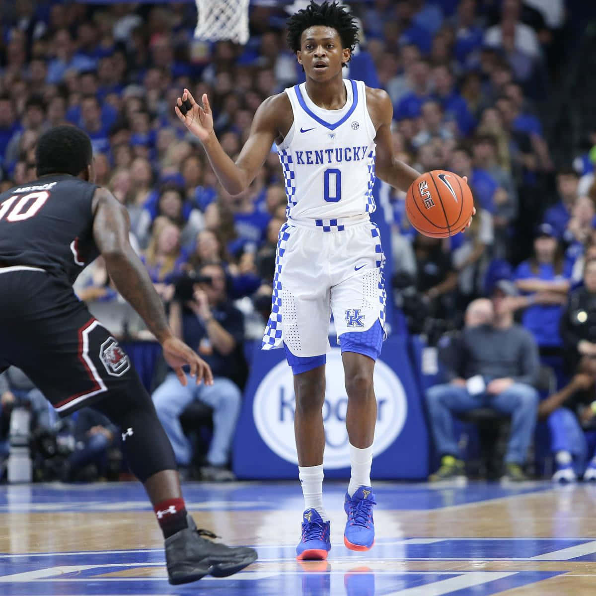 De'aaron Fox College Uniform Wallpaper