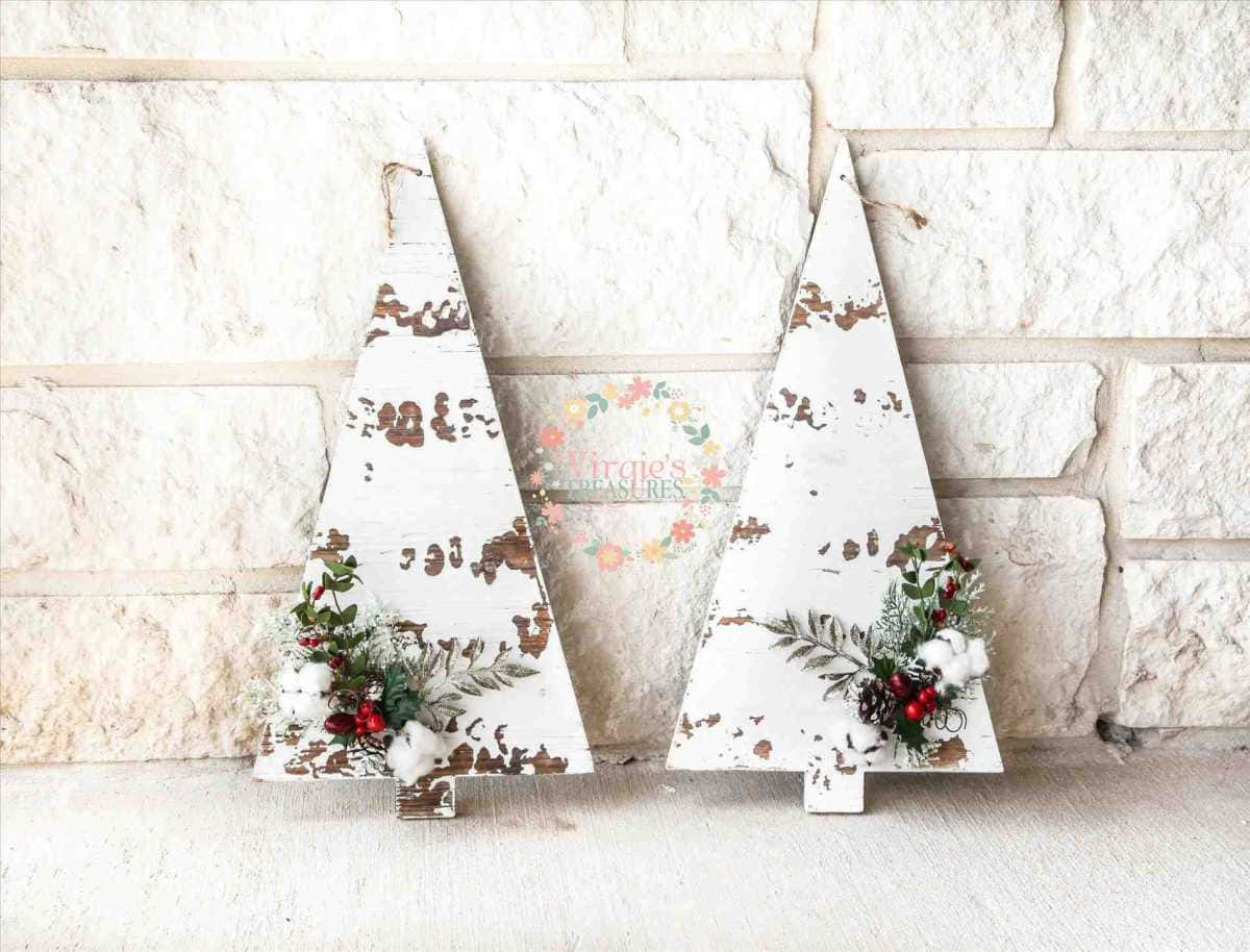 Deck The Halls With Farmhouse-style Christmas Decor Wallpaper