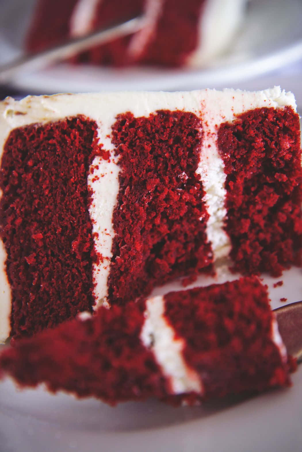 Delicious Red Velvet Cake With Cream Cheese Frosting Wallpaper