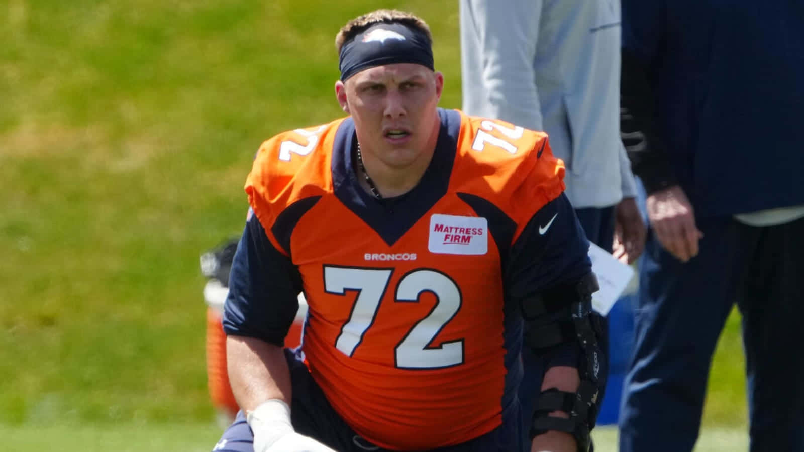 Denver Broncos Garett Bolles Without Helmet Wallpaper