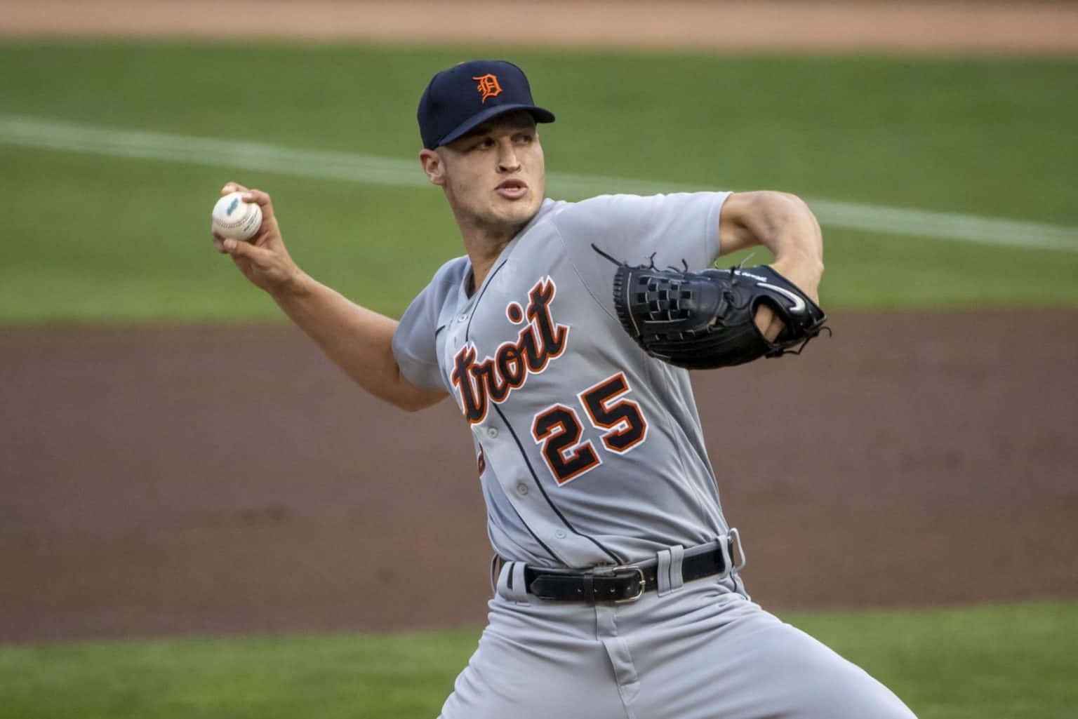 Detroit Tigers Pitcher In Action.jpg Wallpaper