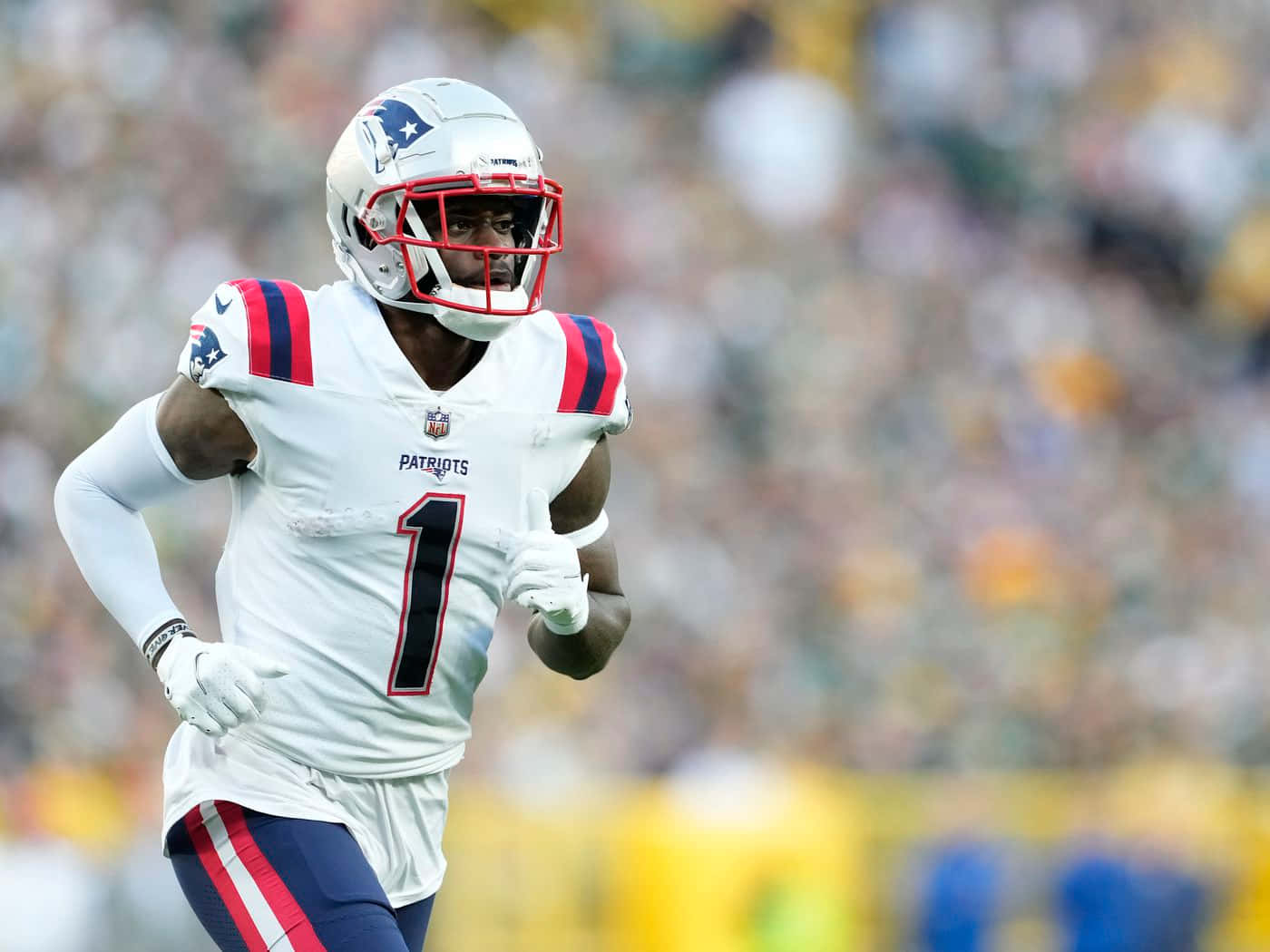 Devante Parker New England Patriots Action Wallpaper