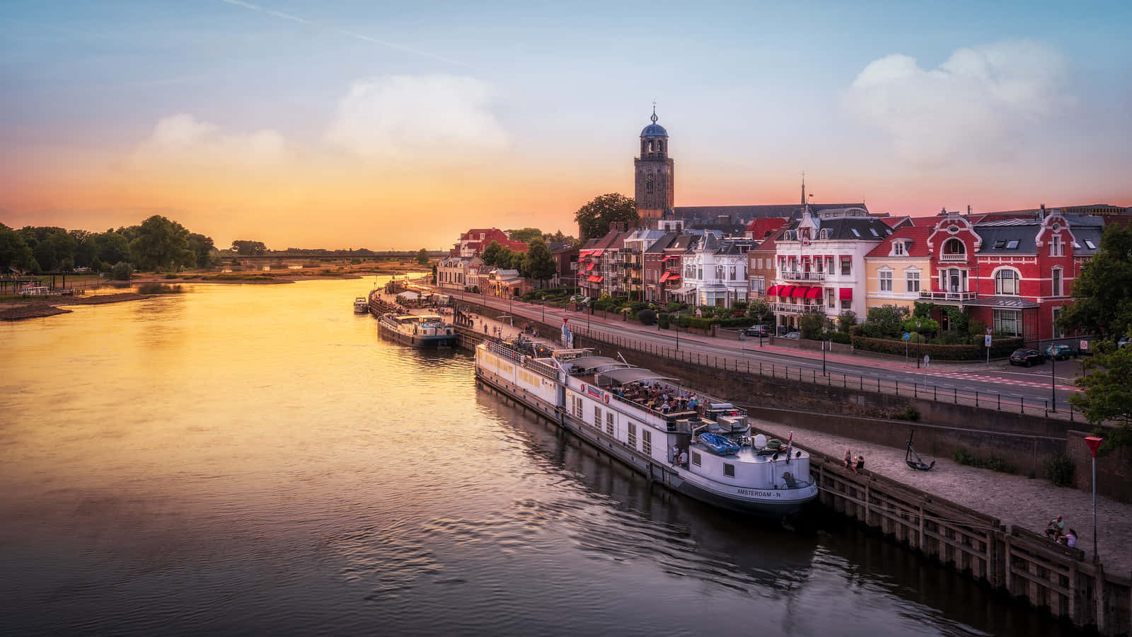 Deventer Sunset Riverfront View Wallpaper