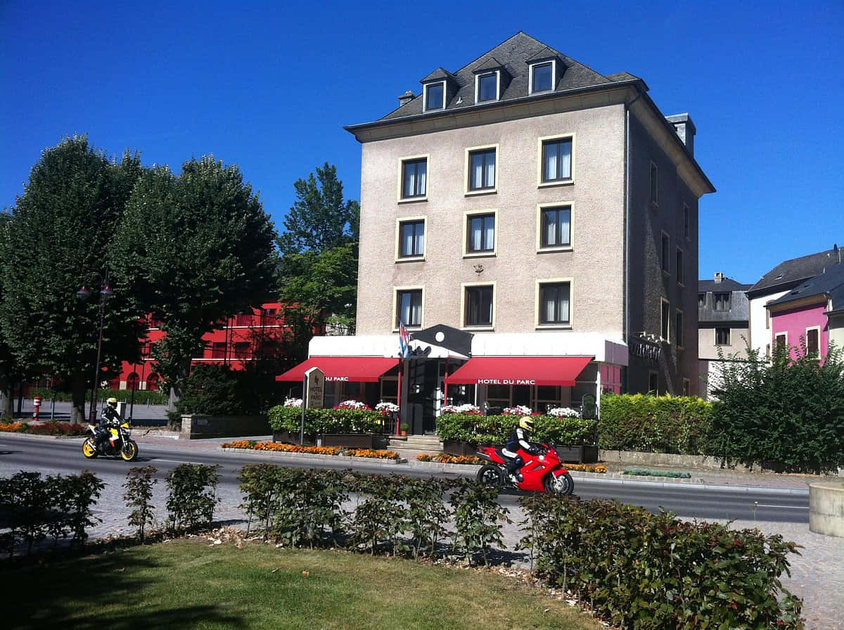 Diekirch Hotel Du Parc Exterior Summer Day Wallpaper