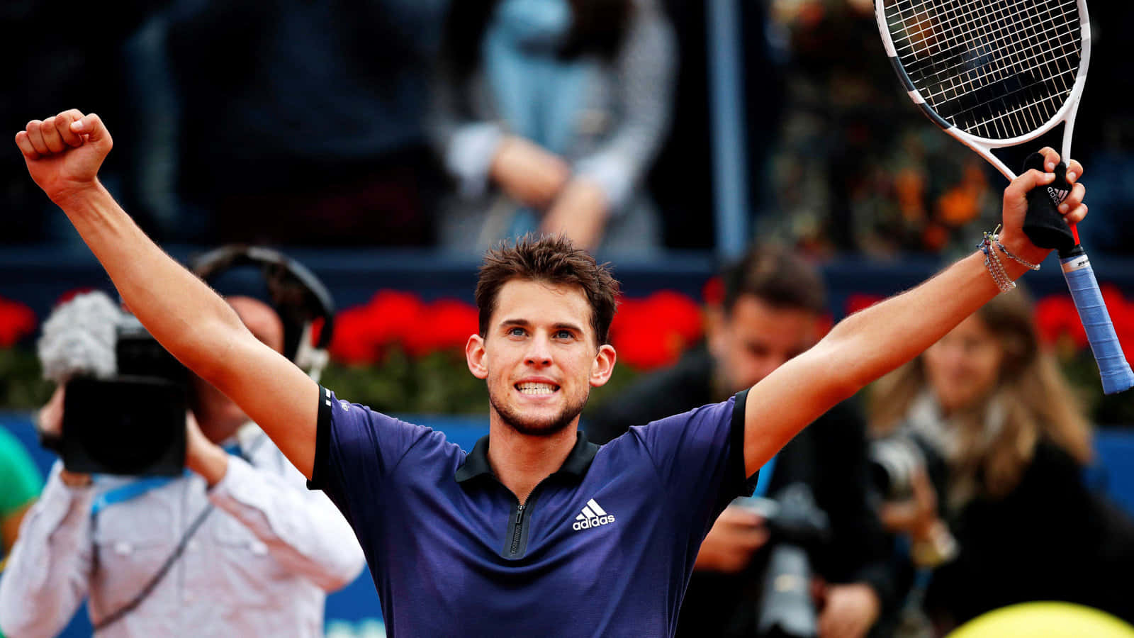 Dominic Thiem Celebrating Victoryon Court Wallpaper