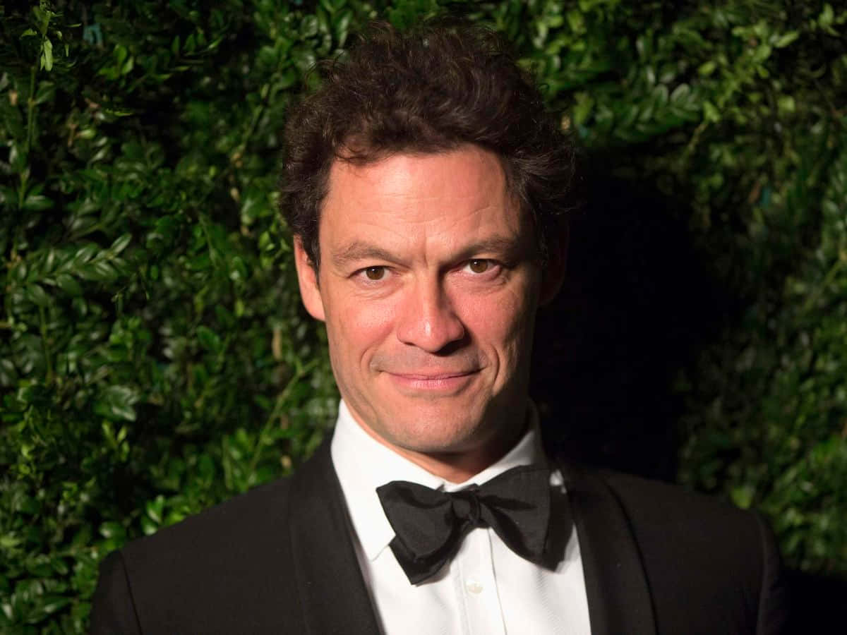 Dominic West, Captured In An Engaging Manner. Wallpaper