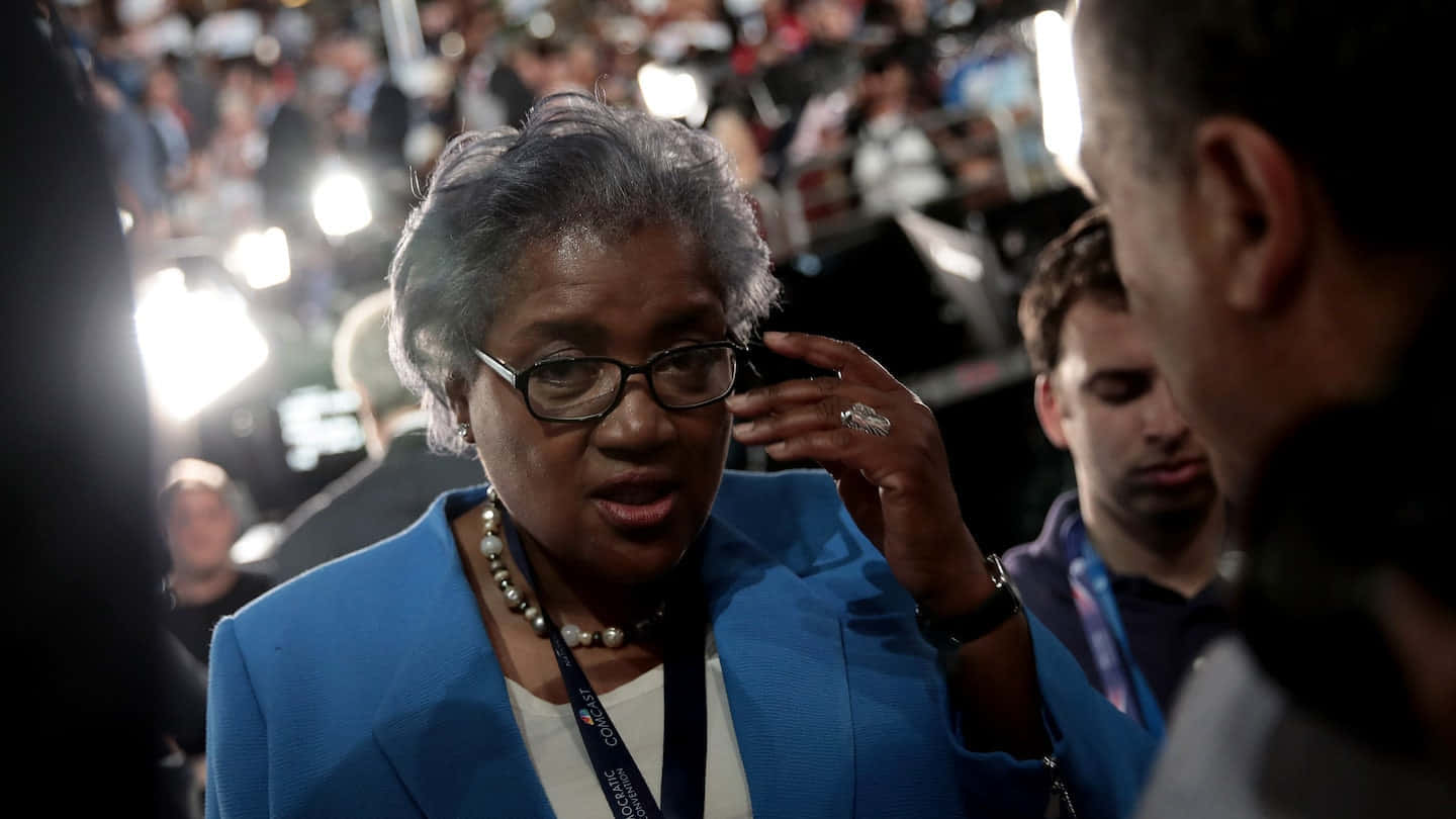 Donna Brazile Delivering A Speech Wallpaper