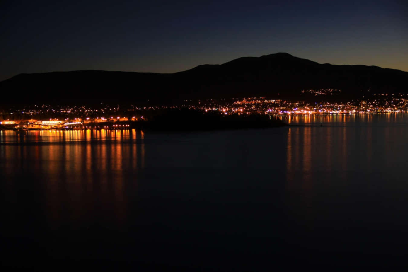 Dramatic Sunset Over Nanaimo Harbour Wallpaper